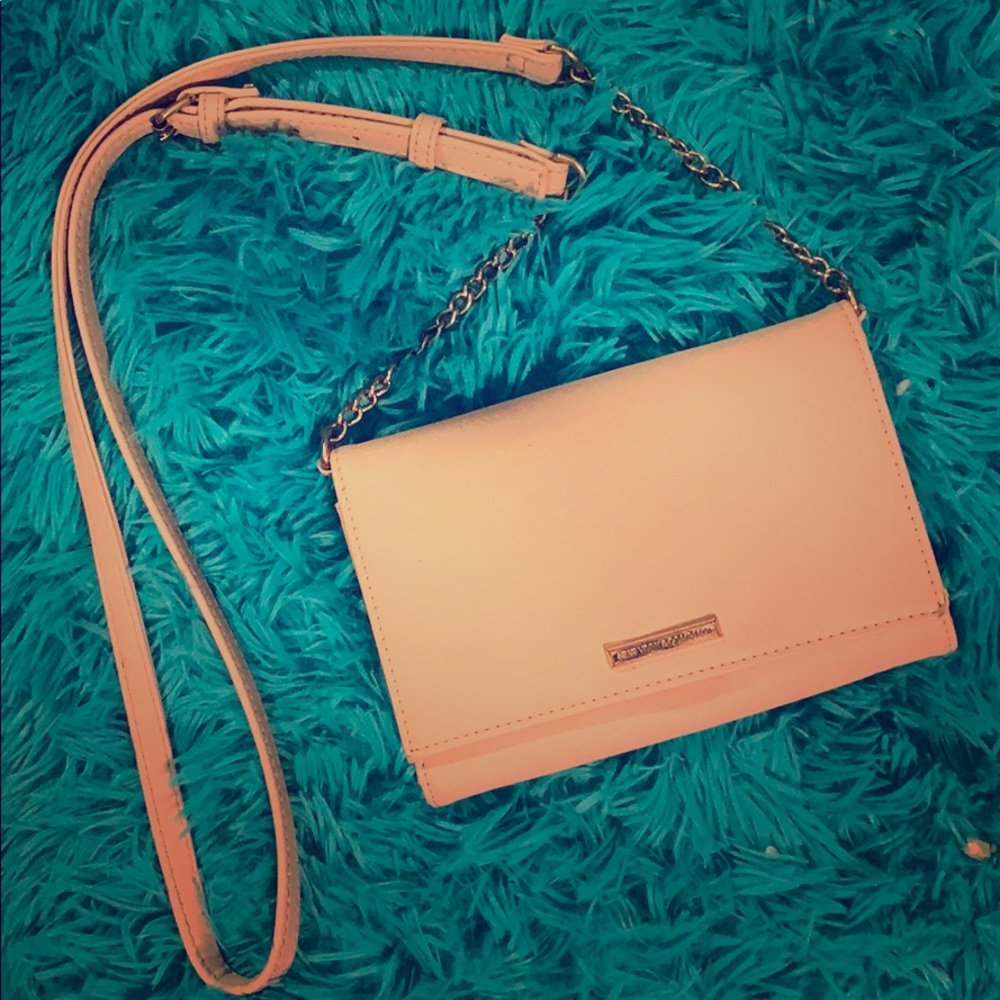 Crossbody purse